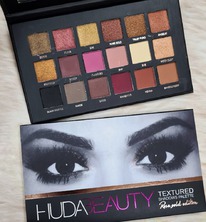   Huda Beauty Textured Shadows Palette