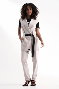 ������ LISSANA 4915