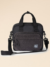 12.04  Pelican ����� ���� "������" ������� UOR3355 ������